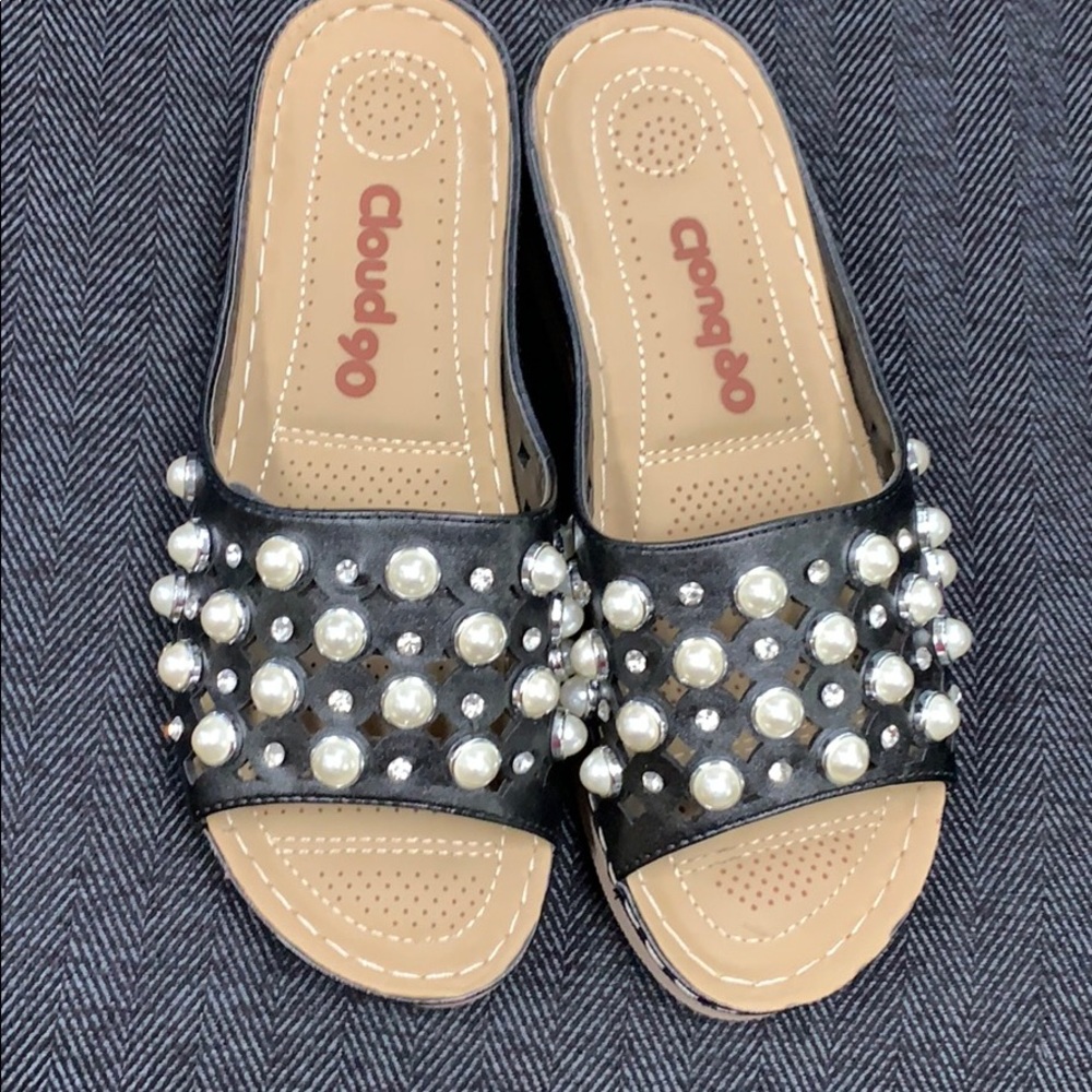 Open Toe Mules bejeweled size 8 Black